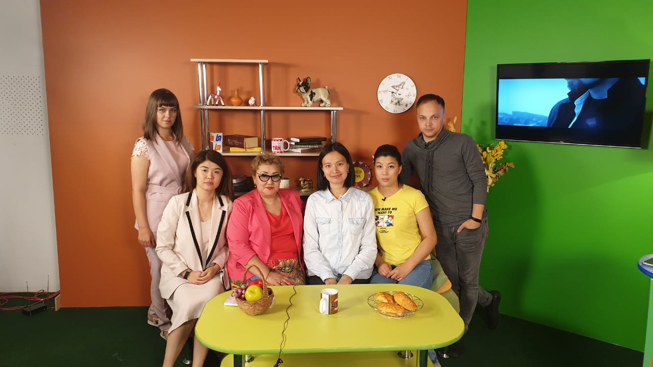 Прямой эфир программы «Fresh Taң» на телеканале «Ирбис»
