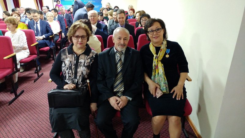 Поздравляем коллег с наградами!
