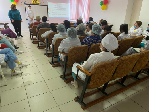 Для медработников иртышской больницы был проведен семинар по профилактике паразитарных заболеваний.