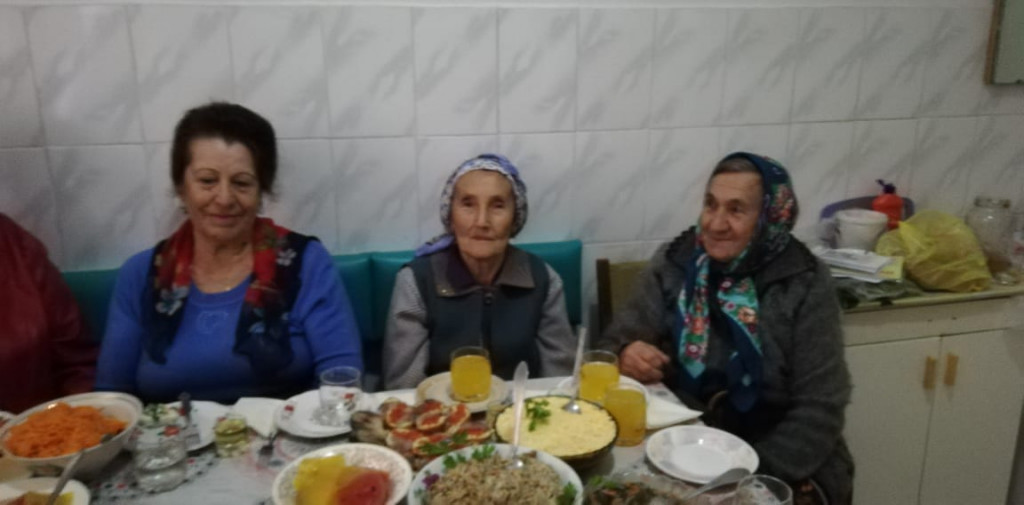 Подарите заботу и внимание старшему поколению!