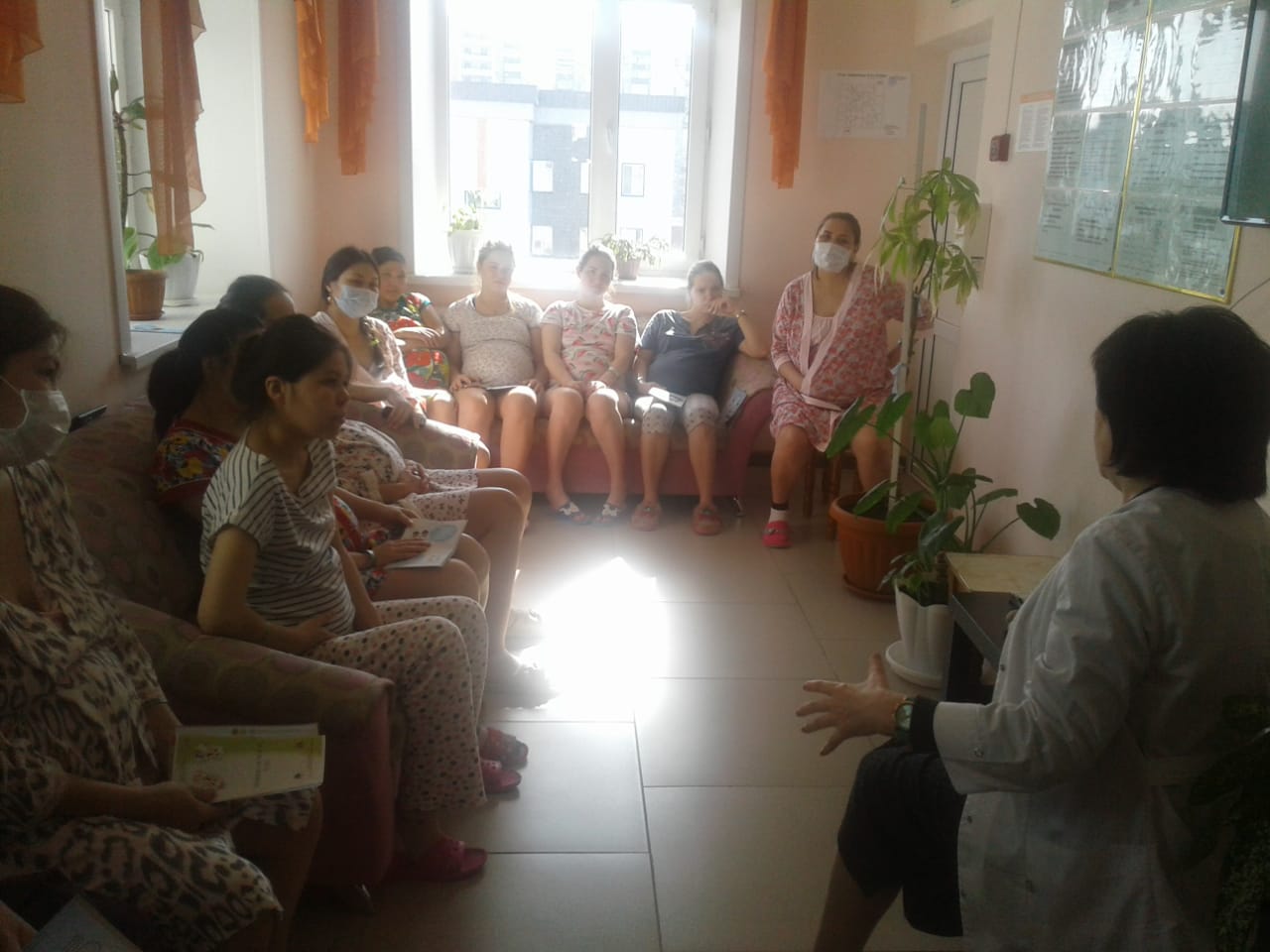Занятие в «Школе подготовки к родам» на тему: «Сенсорные способности плода»