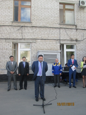 16 июля 2013 года аким Павлодарской области вручил ключи от двух новых сельских реанимобилей на основе автомашины УАЗ, врачебным амбулаториям сел Александровка Щербактинского района и Акшиман Майского района.