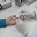 С января 2012 года забор крови проводится одноразовыми стерильными контактно-активируемыми ланцетами.